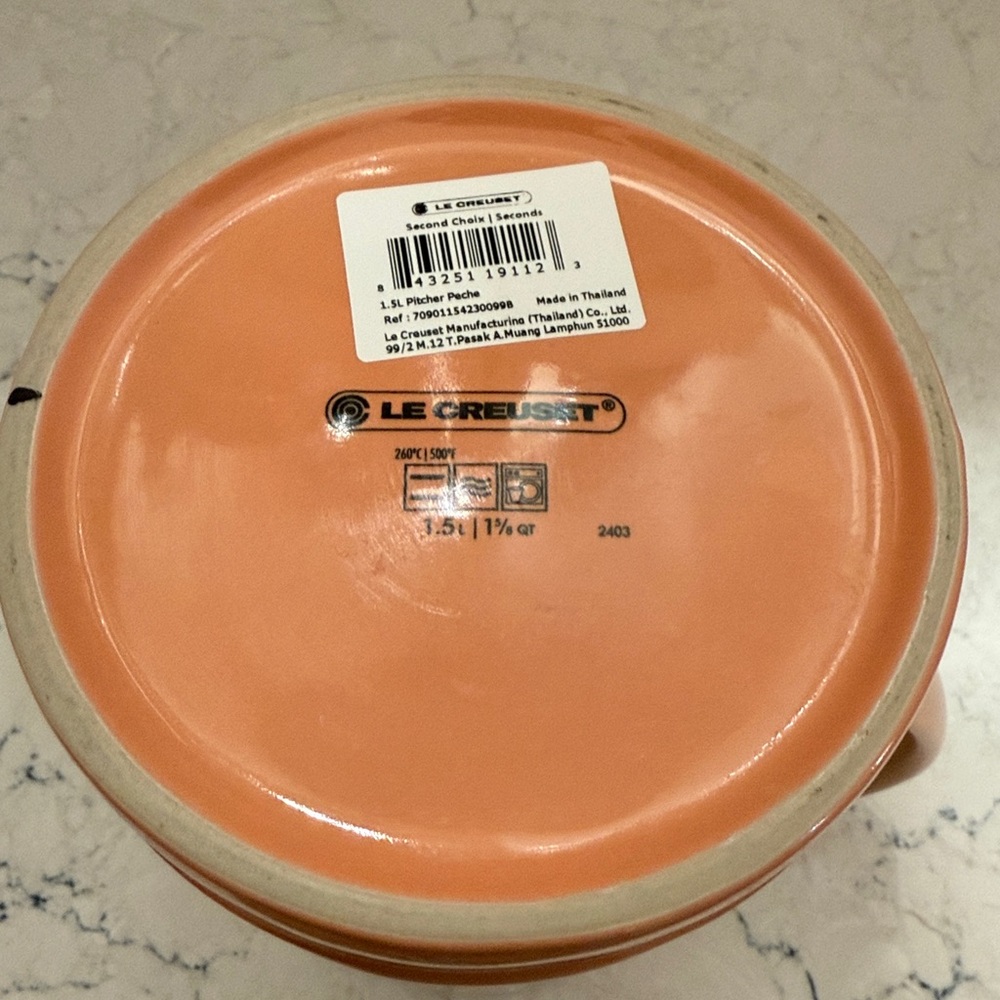 Le Creuset Gradient Peche ๐ Pitcher - Picture 5 of 6